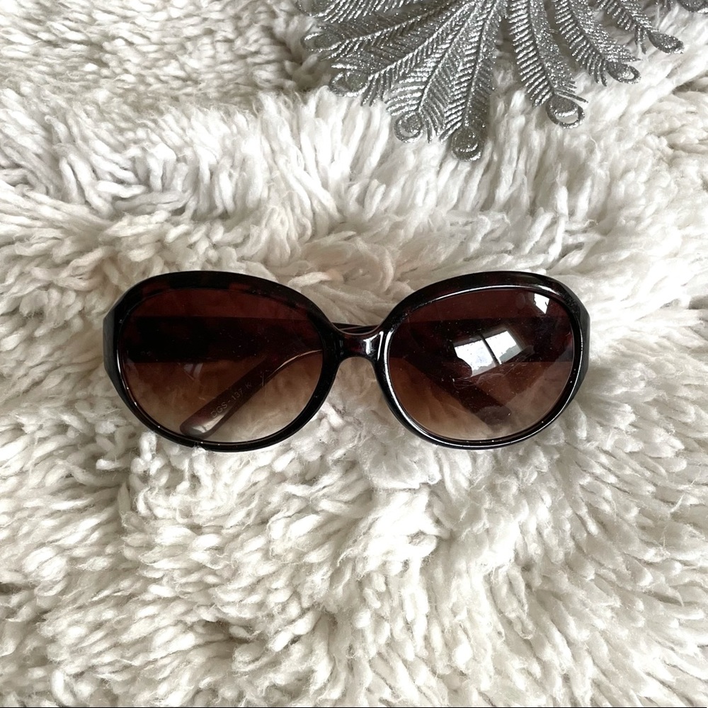 Brown Tortoise Round Sunglasses